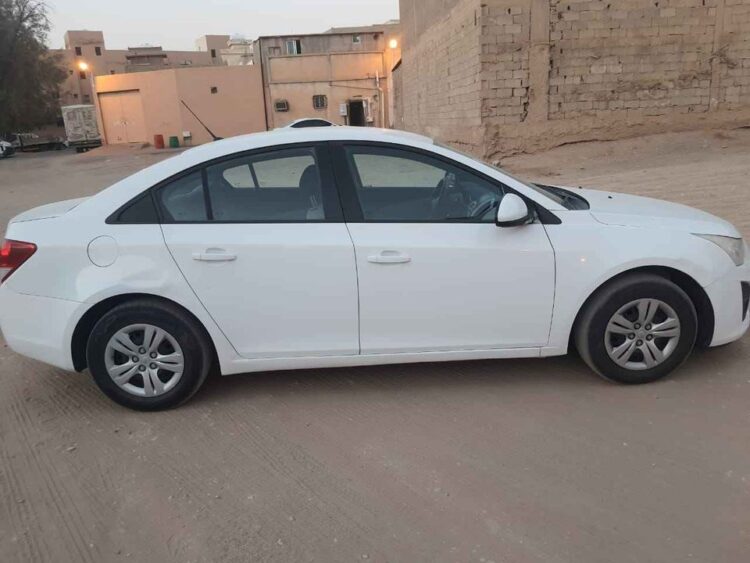 للبيع سيارة شيفروليه كروز ٢٠١٣ في بريدة بالسعودية
