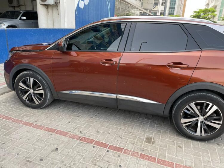 للبيع سياره بيجو ٣٠٠٨ موديل ٢٠١٩ في دبي Peugeot 3008 model 2019