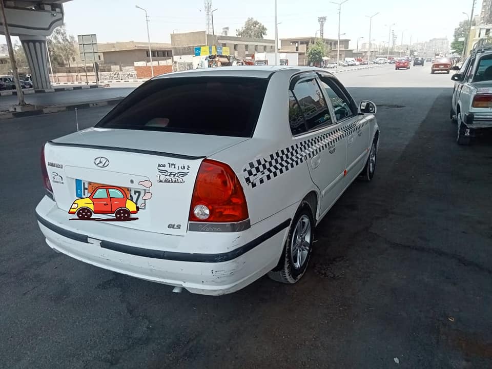 اعلانات مبوبة سيارات فيرنا مستعملة للبيع في مصر