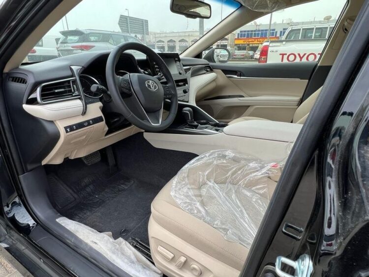 سيارات تويوتا كامري مستعملة كسر زيرو للبيع في الامارات العين دبي