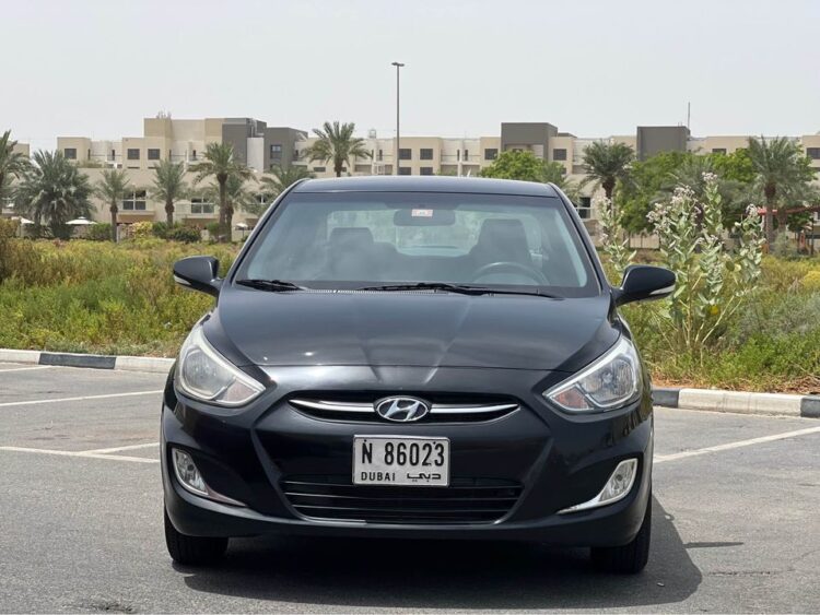 سيارة مستعملة هيونداي اكسنت للبيع في الامارات دبي ابوظبي