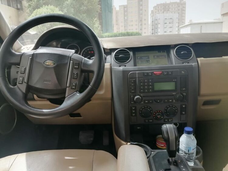 سيارات لاند روفر مستعملة للبيع في الكويت بسعر رخيص