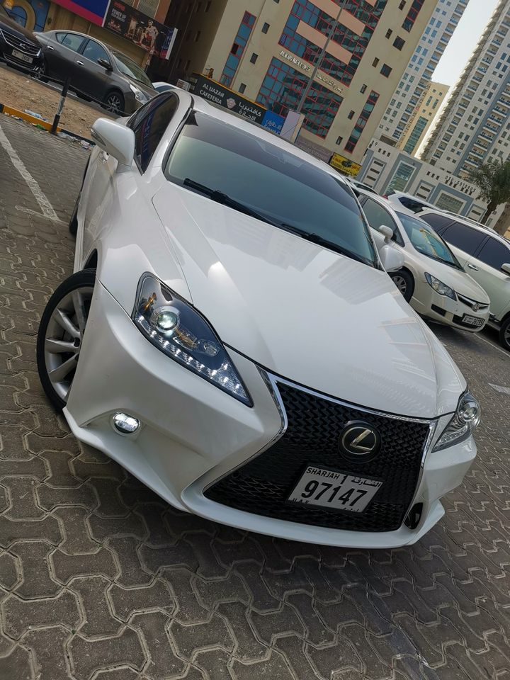 للبيع لكزس Lexus IS300 GCC 2009 في عجمان بالامارات