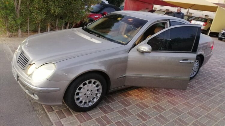 مرسيدس خليجي E240 للبيع في ابوظبي الامارات