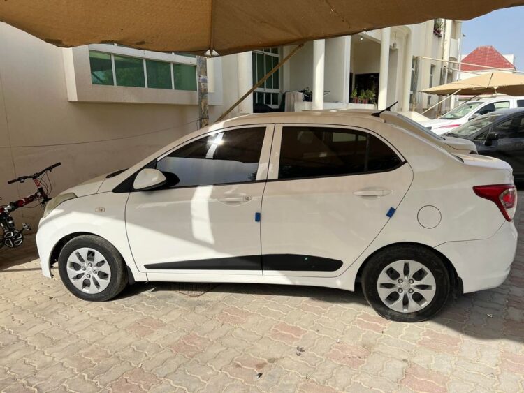 هيونداي i10 موديل 2016 للبيع في الامارات ابوظبي