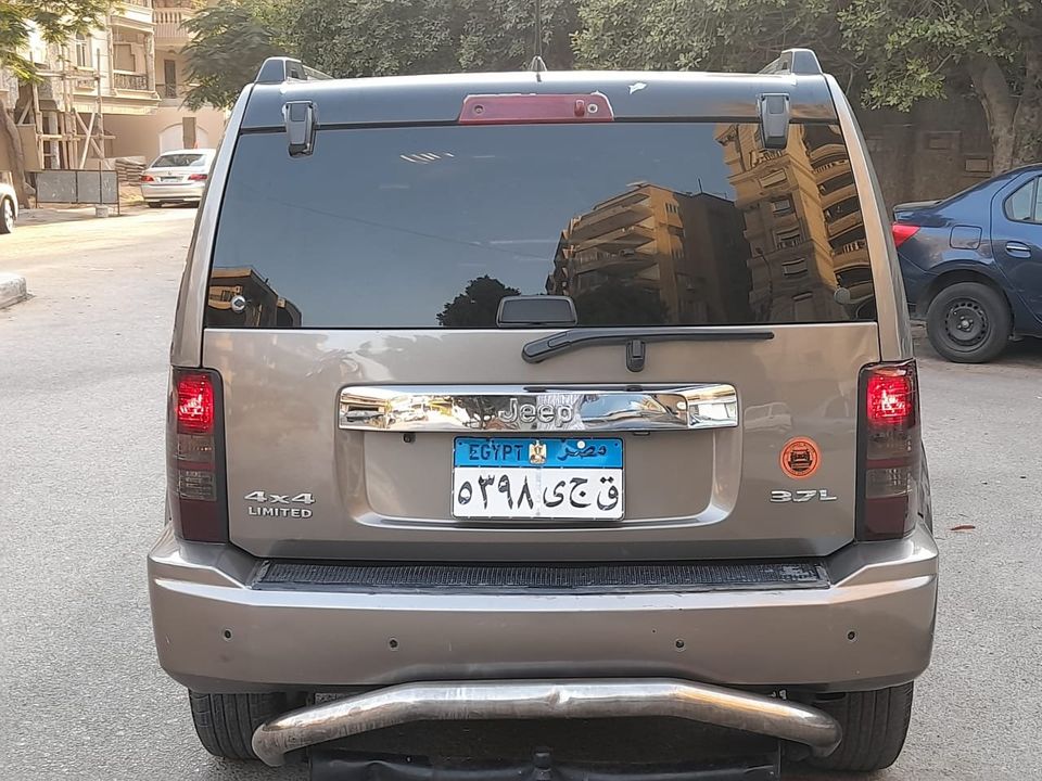 اسعار سيارات جيب شيروكي مستعملة للبيع في مصر