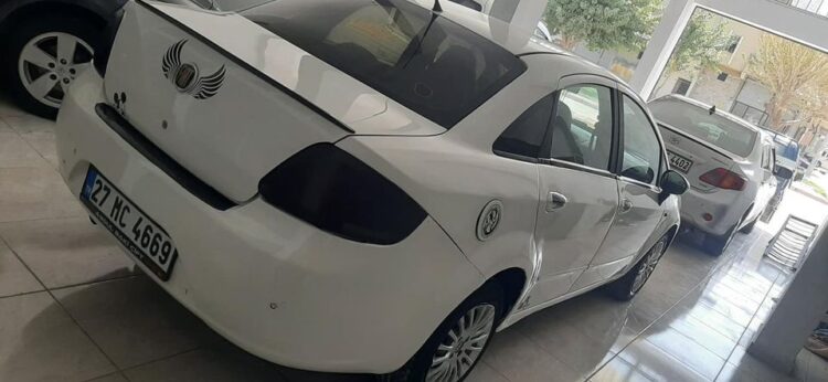 اسعار سيارات فيات لينيا مستعملة للبيع في تركيا 