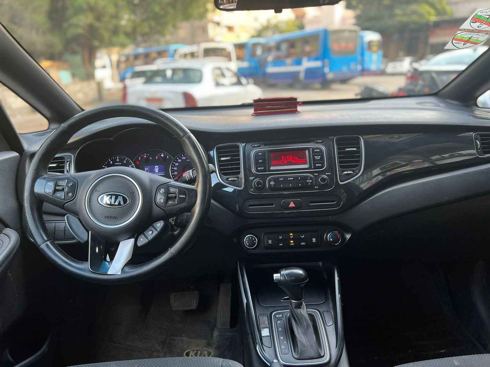 اسعار سيارات كيا كارينز مستعملة للبيع في مصر